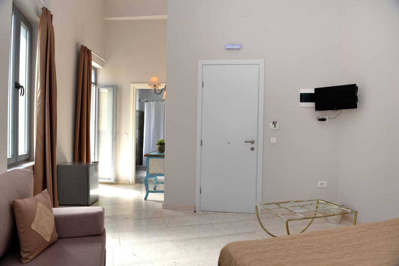 Oisyra Hotel Ermupoli Exteriér fotografie